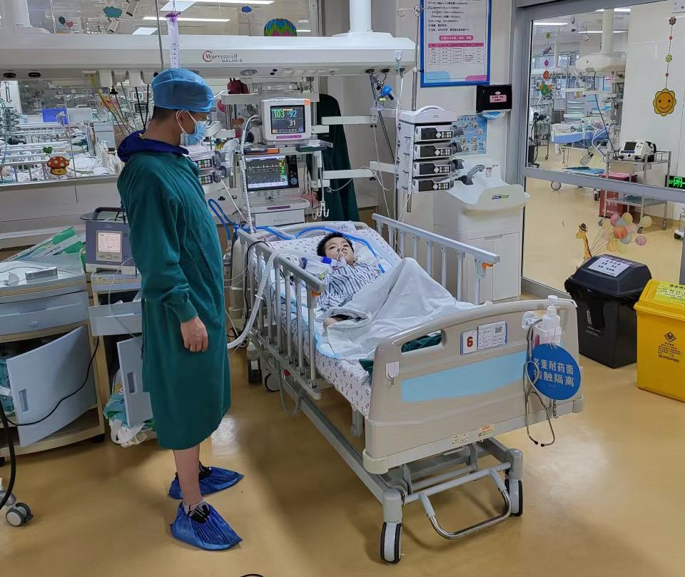 郑州跨省救护车出租公司